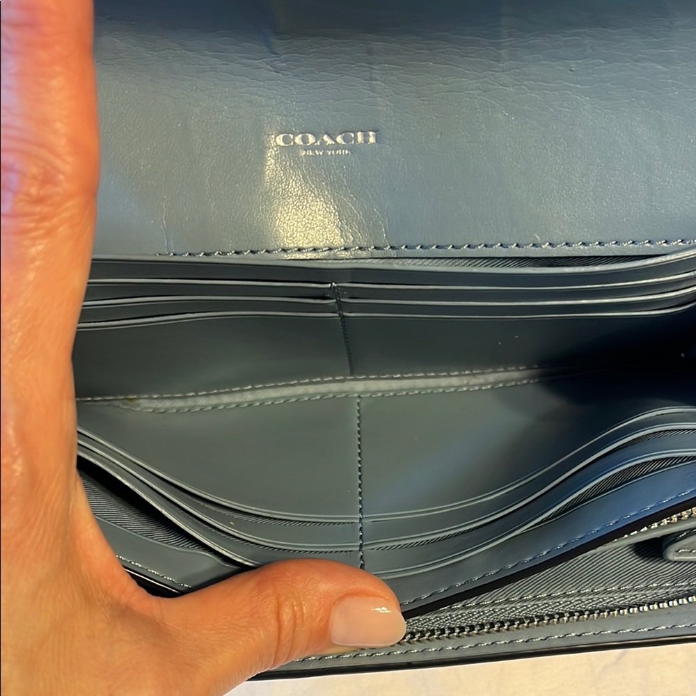 Coach Blue and Tan Signature Wallet - Picture 4 of 5